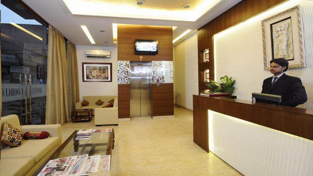 Airport Hotel Goodluck Neu-Delhi Exterior foto